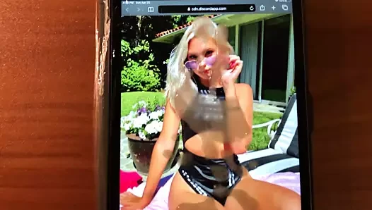 Jordyn jones boşalmak haraç 4