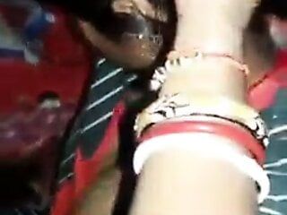 Odisha vesnice, manžel a manželka v domácím sexuálním videu