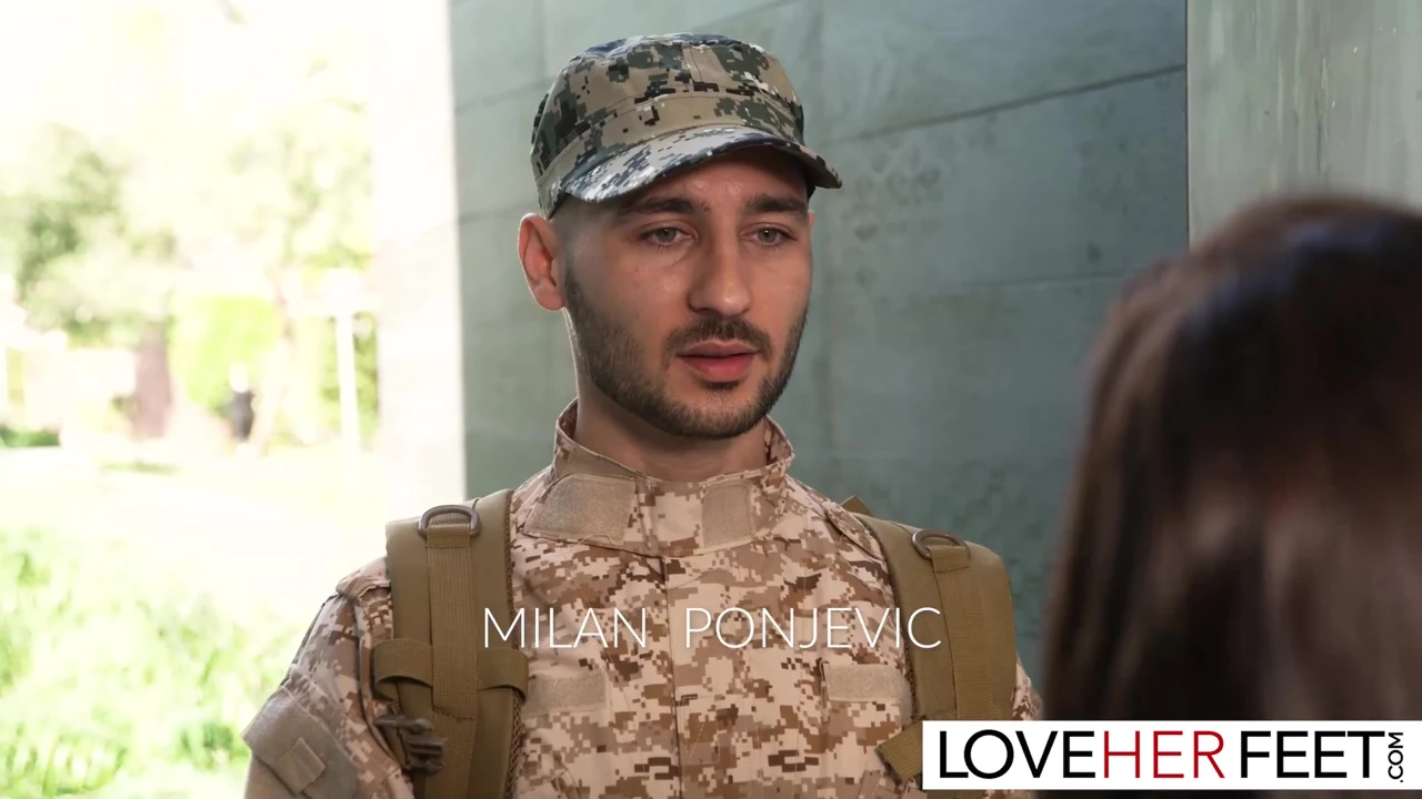 Ateşli milan ponjeviç sürtük Adriana Chechik'i fışkırttana kadar sikiyor