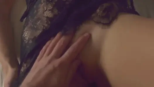 Video rekaman seks pasangan perancis dengan lingerie seksi di ranjang - emile dan amelie