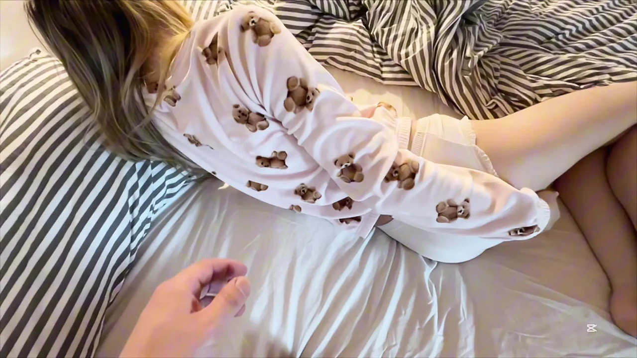 VIRGIN FART FAIL That moment when CUTIE is ready to lose  her virginity and your dick won’t get hard because she farted