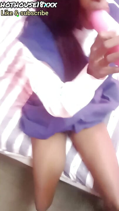 Hot 18 year old teen slut sucks vibrator