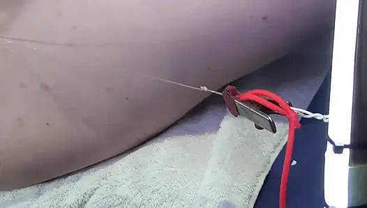 8 Sehr Eng Gespreizte Muschi Fickt Mit Dildo Und Glas