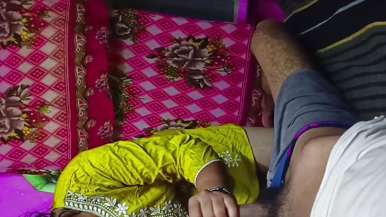 Desi dziewczyna ciasne cipki w autdoor, Desi gorące ciasne cipki hindi Village nago pełny xxx wideo duży cyc i sutki duża dziewczyna tyłek