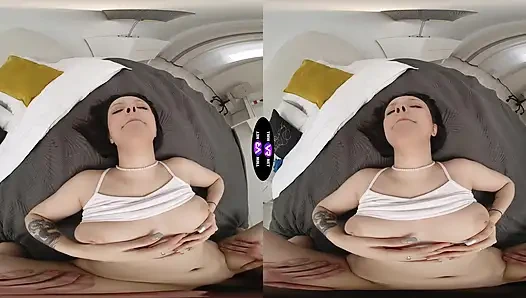 Rihanna Black komşusunun sabah sürprizi için havlusunu düşüriyor - teenmegaworld