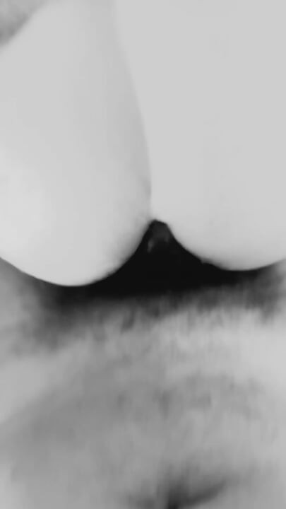 Lubang pantat basah cewek super hot ini dicrot di dalam