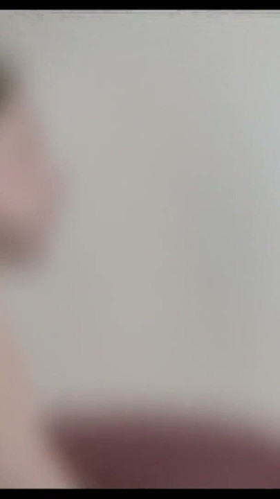 Alte Notgeiler Milf zeigt junger Brunette umgang mit grossem Schwanz | Clip 1