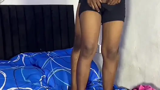 En iyi arkadaşım tarafından yeni evinde sikilmek ne kadar güzel