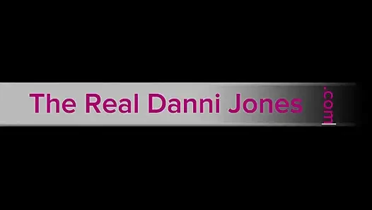When Stepmom Danni Jones' Tech Fails, Stepson Jodie Johnson's Cock Prevails