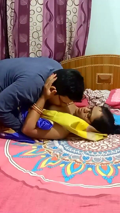 夫クソ処女インドDesi Bhabhi完全裸-ホットセックス | クリップ 1
