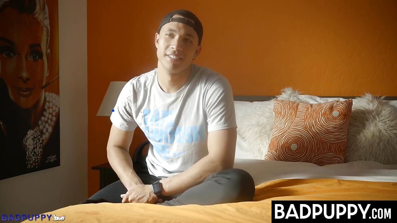 Landon barebacks Tylers apertado cu