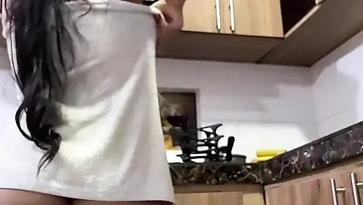 A Colombian Brunette Cleaning the Kitchen Wearing Only a Towel-and No Thong-gets Aroused and Masturbates Until She Squirts