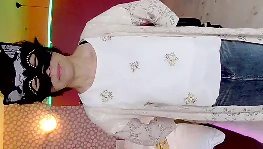 Mayu NO70 Local Band-Aid Hiding, Gym Clothes Cosplay, Blindfold, Deepthroat, Squirting, Convulsions,, Anal Vibrator SEX