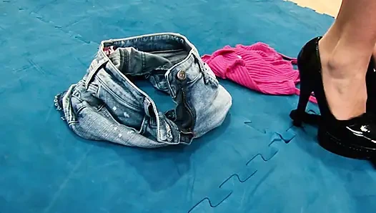 Tante seksi lagi asik bisik-bisik bagian 6