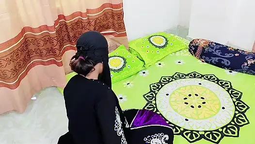 Dever ne chaati hijabi bhabhi ji ki raseli chut maast desi chudai xxx