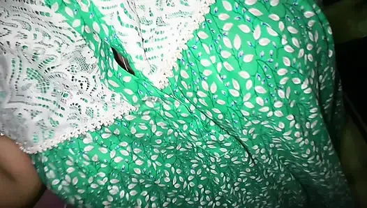 Arap üvey anne üvey oğluyla seks yaptıktan sonra tuvalete işiyor