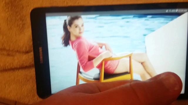 Hailee Steinfeld Cum Tribute
