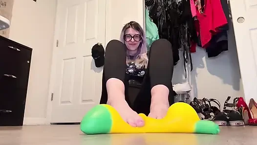 Stretchy Banana Squish Size 26 Feet