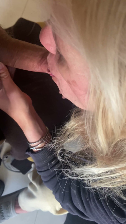 HANDJOB WITH CUM IN A JERSEY THAT TRAVELS TOO FAR FOR A FOLLOWER | Clip 1