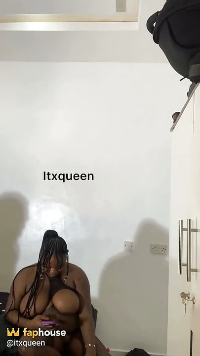 Pato and Itxqueen Behind the Scene