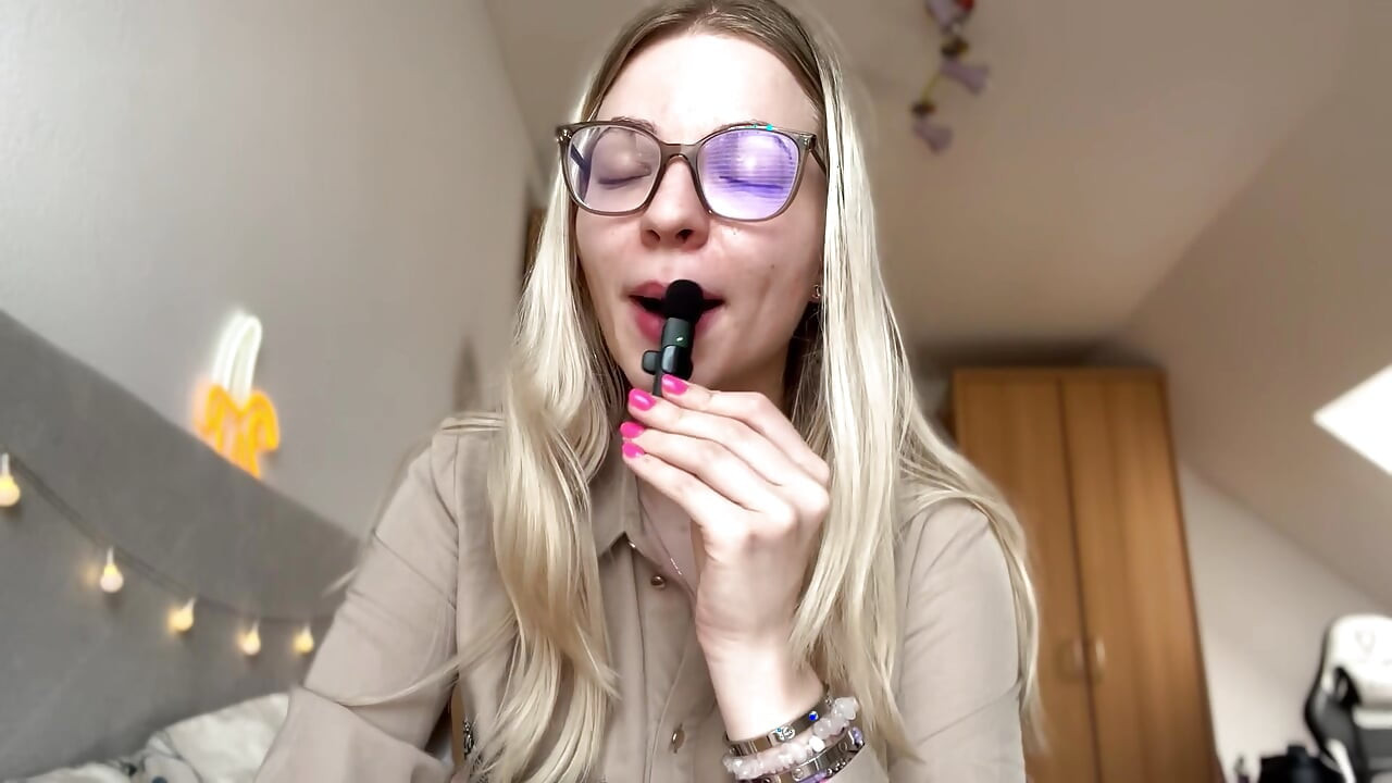 Am I Degenerating Men? Femdom