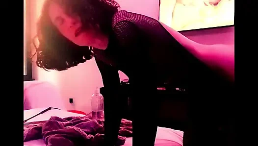 Natalia, die unterwürfige, reife, bösartige Stöhnerin und Schlampe