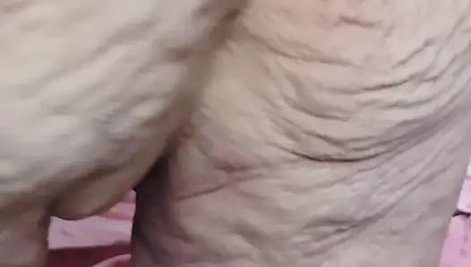 Lest zwischen den zeilen, diese schwanzreitende hure ist mächtig gut