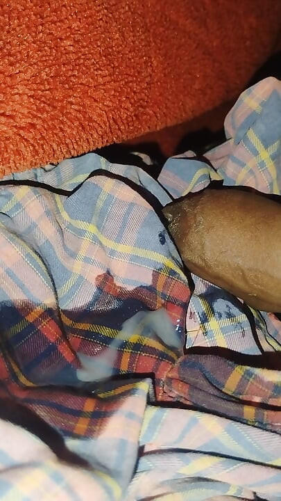 私の太いチンコを楽しんでください