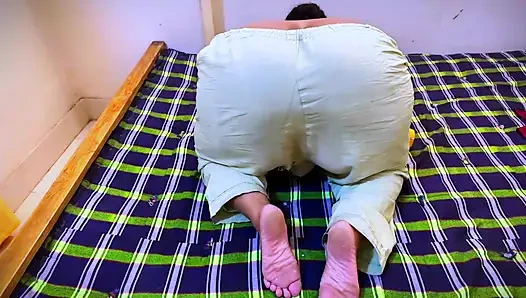 Pertunjukan live gadis kampus di hostel saat dia lagi sange berat