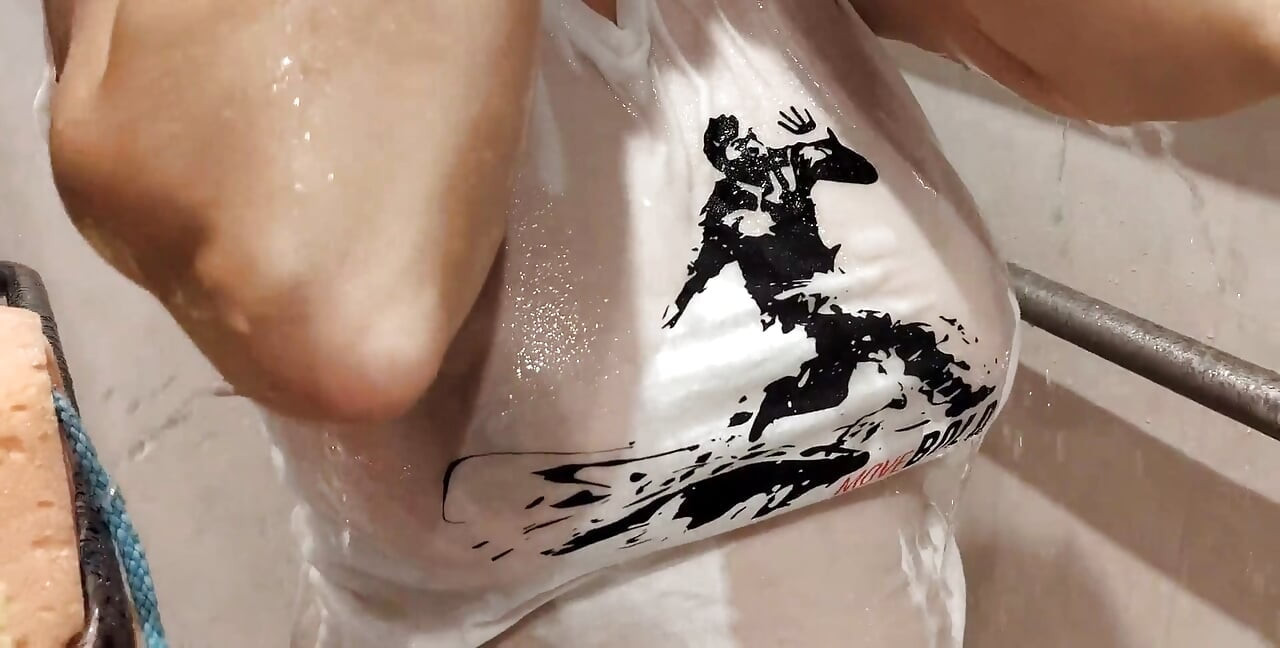 Wet T-shirt 2