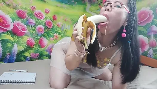 sucking banana video special turn you on