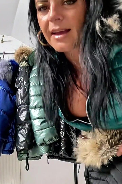 Hot Jackets for Hot Vids
