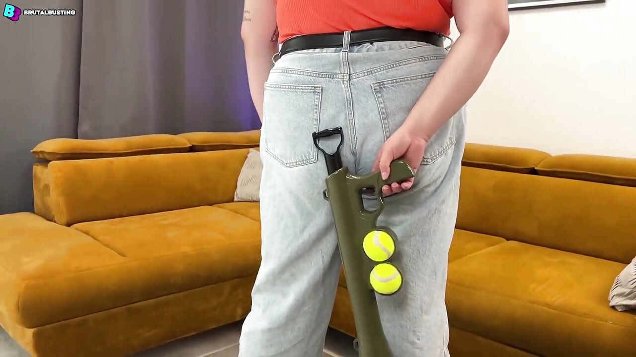 Unstoppable Testicular Destruction! Her Legs Are Making a Salad Out of His Crotch