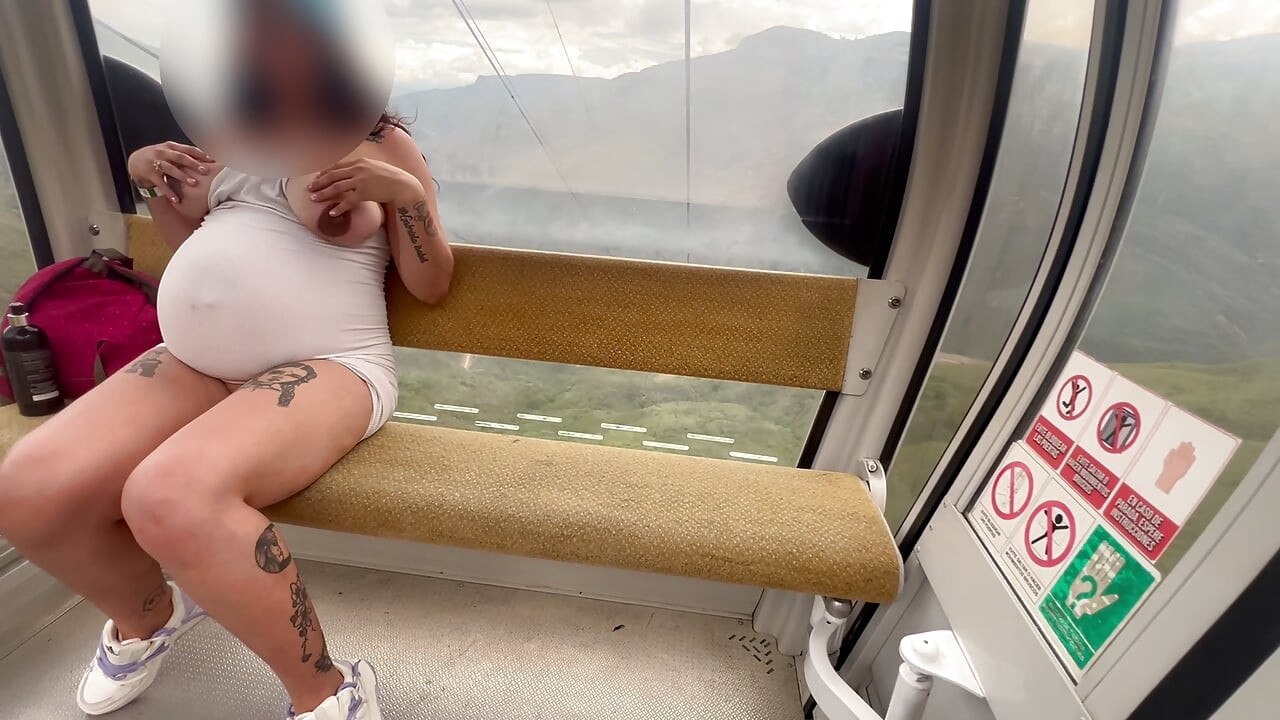 Blowjob And Fuck In The Cable Car In Colombia, Santander With A Very Horny Pregnant Woman