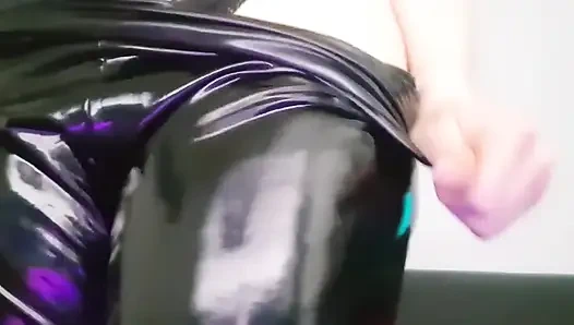 Well, You Can Say No to a Hot Little Solo in Wetlook Pants, Right?