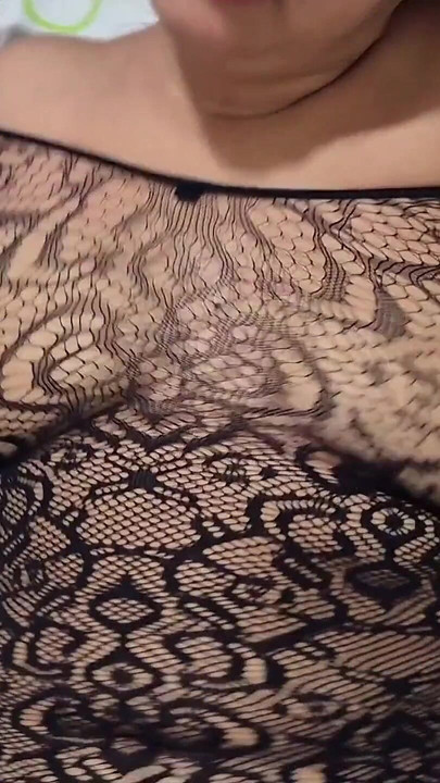 Právě jsem mu řekla, aby pro mě roztáhl nohy. Nebudeš chtít zmeškat.