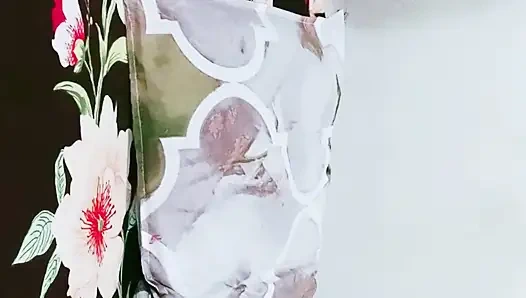 Bhoot Ne Seksi Reshmi Ko Akele Me Daraya