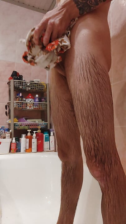Polla en el baño