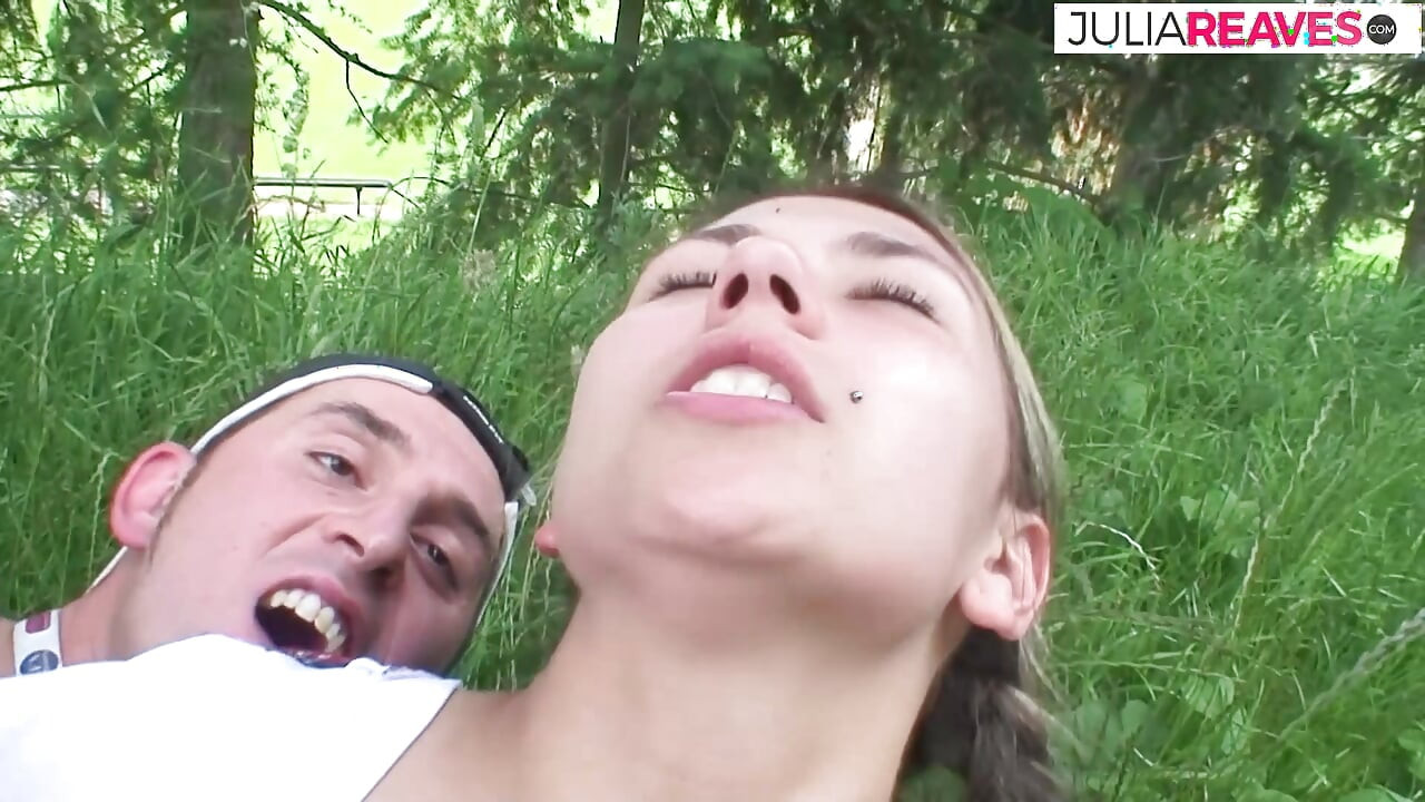 Hot teen rides a huge cock in the bushes to a mouth cumshot