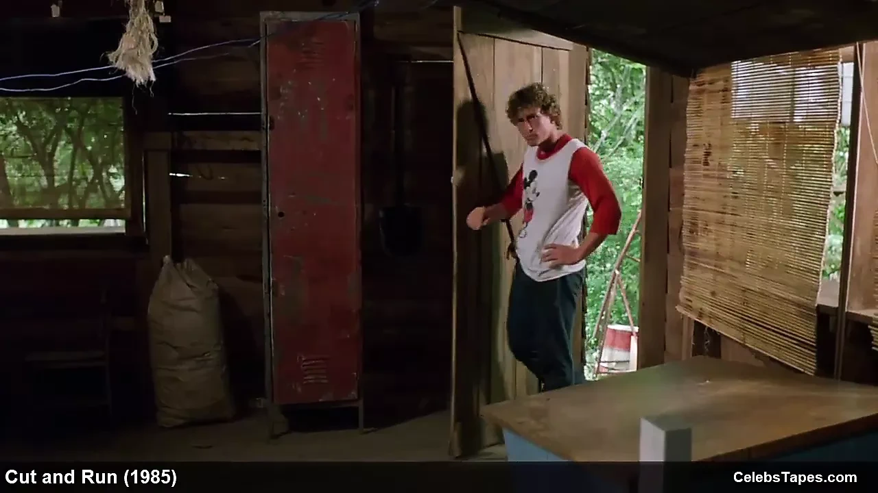 Valentina Forte以传教士姿势裸体和性爱