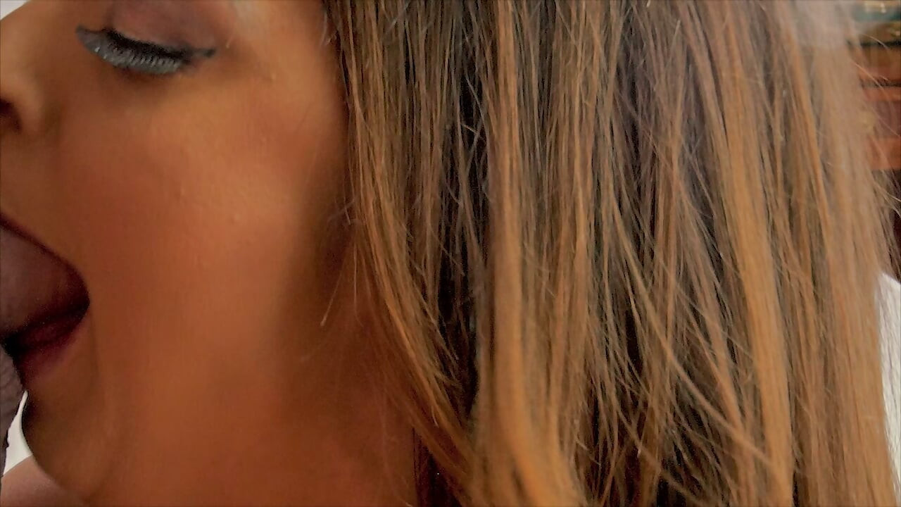 Jessi summers được nutted
