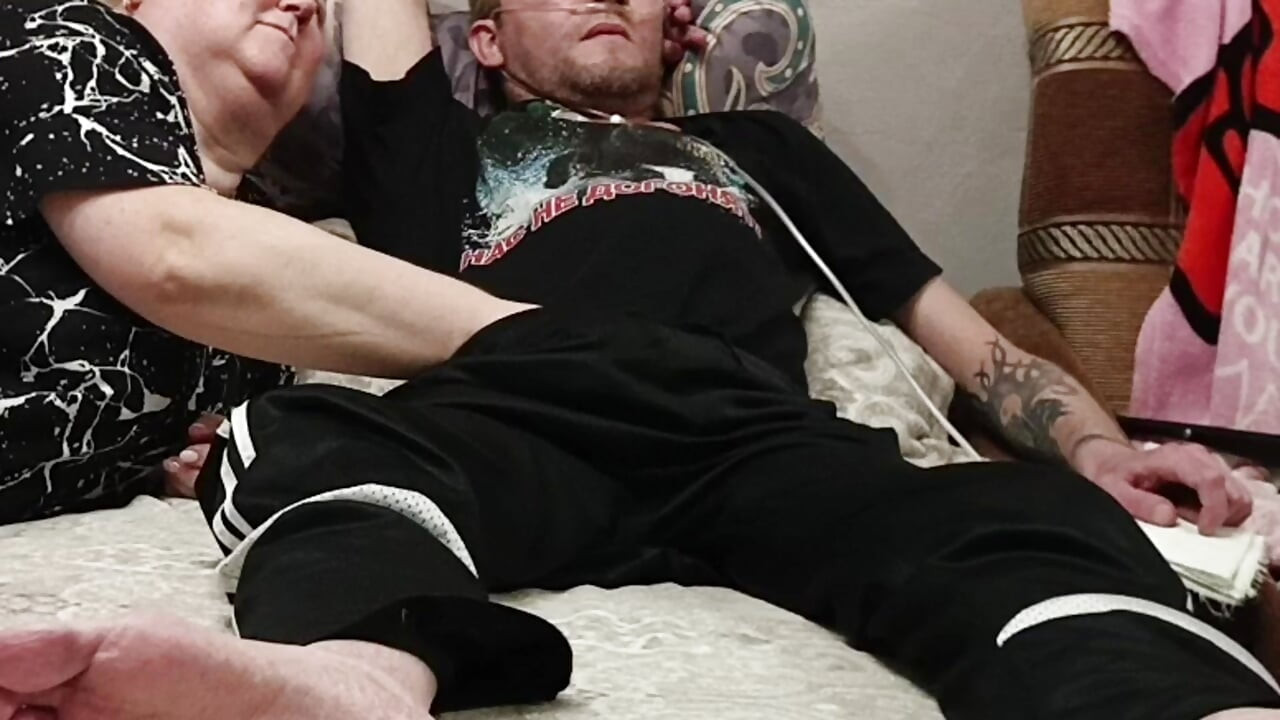 blowjob from a neighbor and cum swallowing