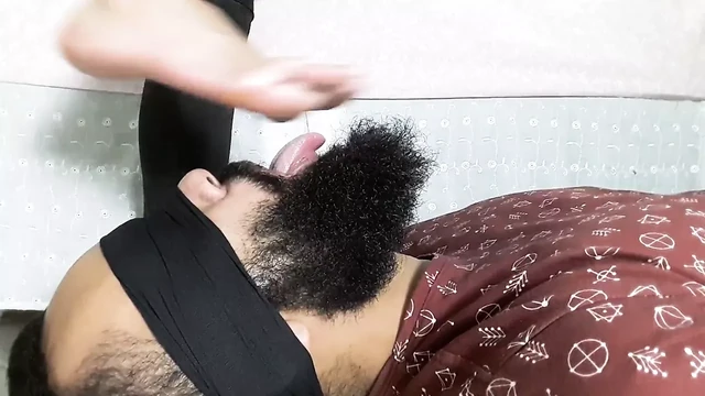 Blue toes footjob