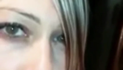 Troia italiana si masurba e mi dice vuole succhiare il cazzo
