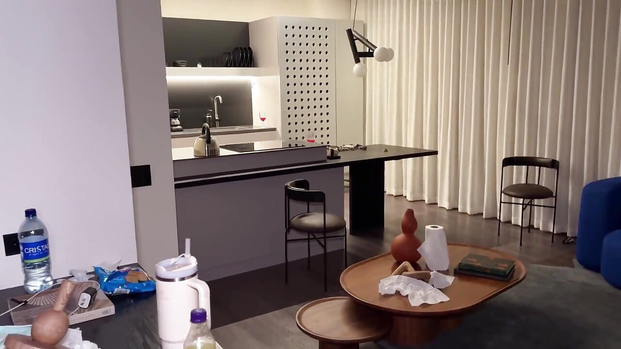 Καυτό τρίο στο τζακούζι με Annacherry7 & Lizmendez7 Ρουφάει ένα μεγάλο πουλί!