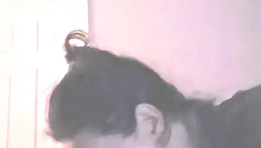 En ateşli orta yaşlı seksi kadınla başka bir harika sakso, yüz sikişi, gırtlağına kadar alma ve ağzına boşalma videosu
