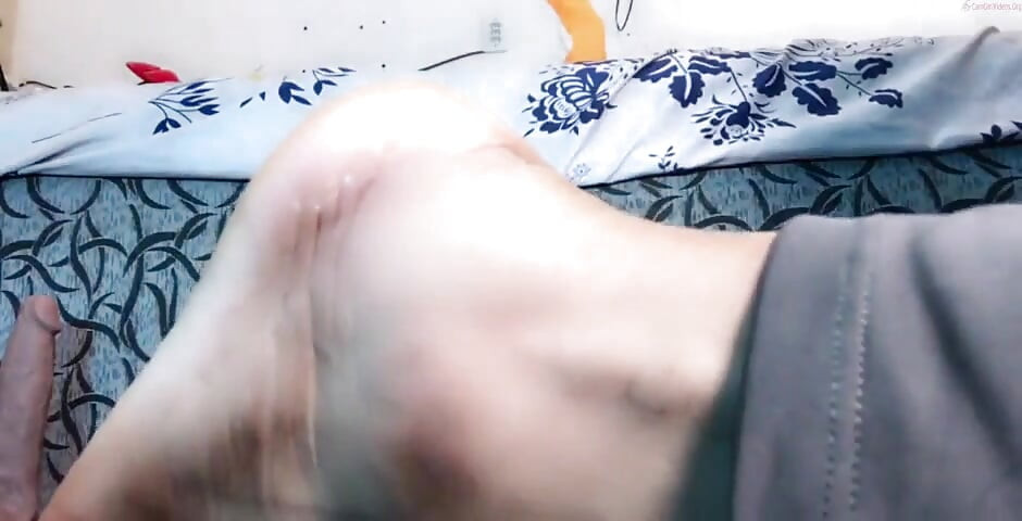 찢어진 청바지