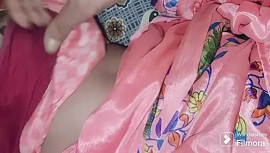 Priya si istri chuddakad lagi asik nyepong kontol teman muslimnya di rumah orang tuanya, video lengkap nyepong kontol sampai dicrot di dalam