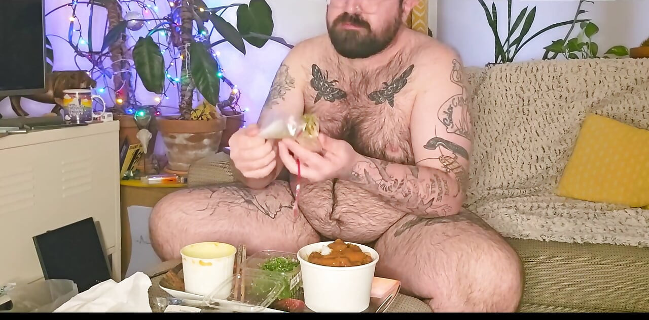 Stepdaddy Stuffs His Face with a Takeaway and Enjoys It so Much He Wanks with the Sauces!