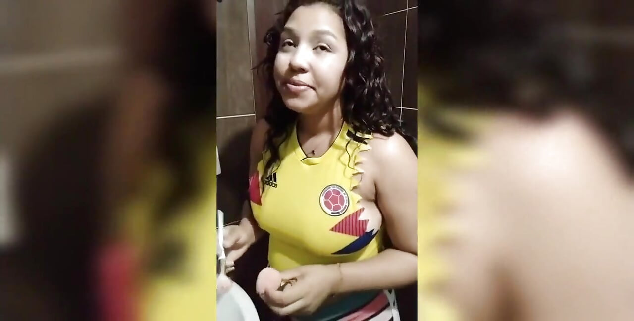 Ben kendim için bir kadın yeterli değilim düşünüyorum kocam her zaman beni reddediyor, ona sikişmek istediğimi söylüyorum ve her şey yanlış bitiyor!